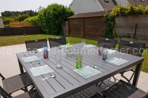 Maison pour 8 avec jardin à 1km de la plage à Plobannalec-Lesconil